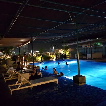 Hermione'S Haven At Horizon 101 Cebu Exterior photo